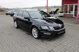Skoda Octavia Combi RS Auto. Xenon Navi PDC - Skoda Octavia mit Diesel-Antrieb: Kombi, mit Klimaautomatik