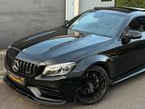 Mercedes-Benz C 63 AMG Coupé Aero Pano Burmester Carbon 360° - Mercedes-Benz C 63 AMG Gebrauchtwagen in Frankfurt