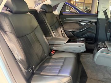 2022 AUDI A8 — миниатюра 15