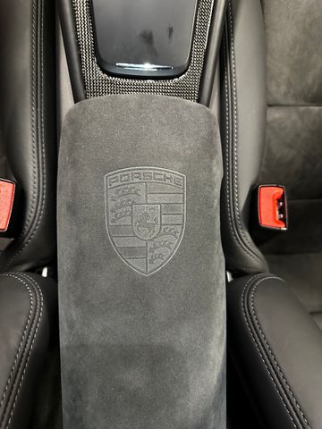 Fahrzeugabbildung Porsche 991/911 Carrera GTS-dt.Auto-Steuer-erst 5.900km