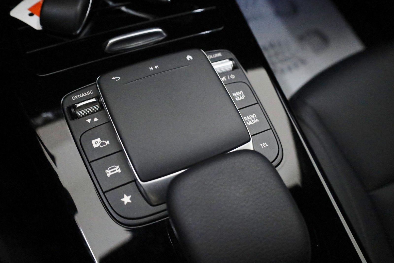 Fahrzeugabbildung Mercedes-Benz CLA 250 e Coupe,Progressive,Leder,Navi,LED,Kamer