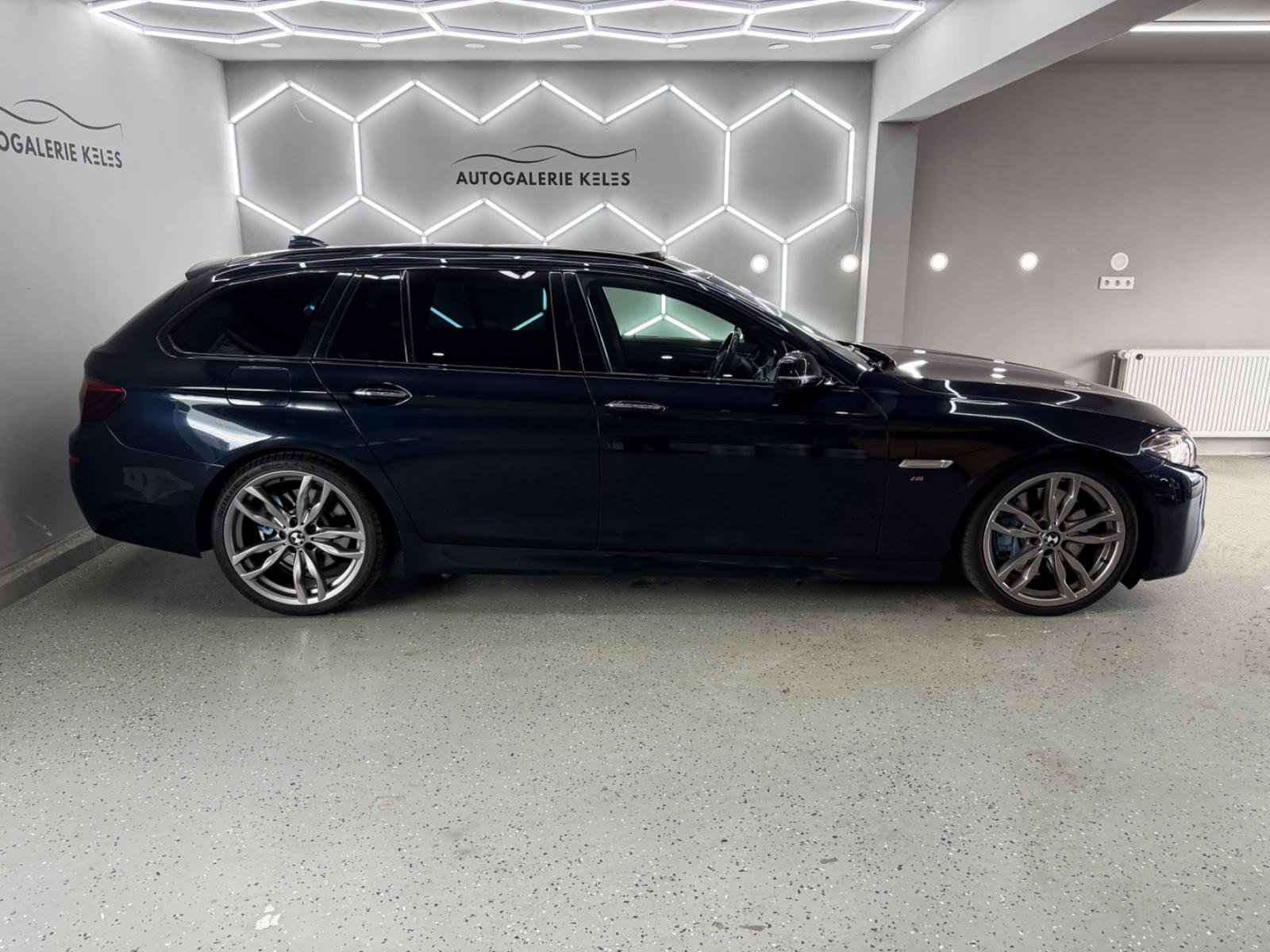 BMW M550 D 3.0 381ch XDRIVE BVA Pack M Toit pano Sièges chauffants cuir Historique présent - 2EME MAIN