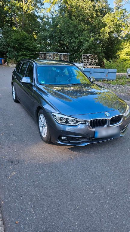 Image of BMW 320