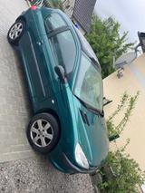 Peugeot 206 1.4 Style Style - Peugeot 206: Grün