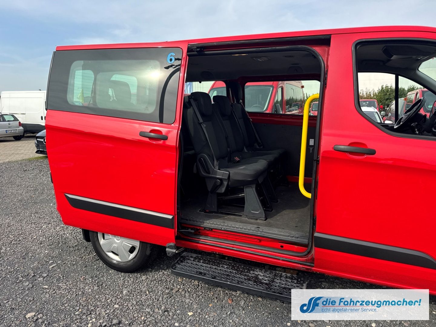 Fahrzeugabbildung Ford Transit Custom Tourneo 320 L1 Trend *9124 *EXPOR