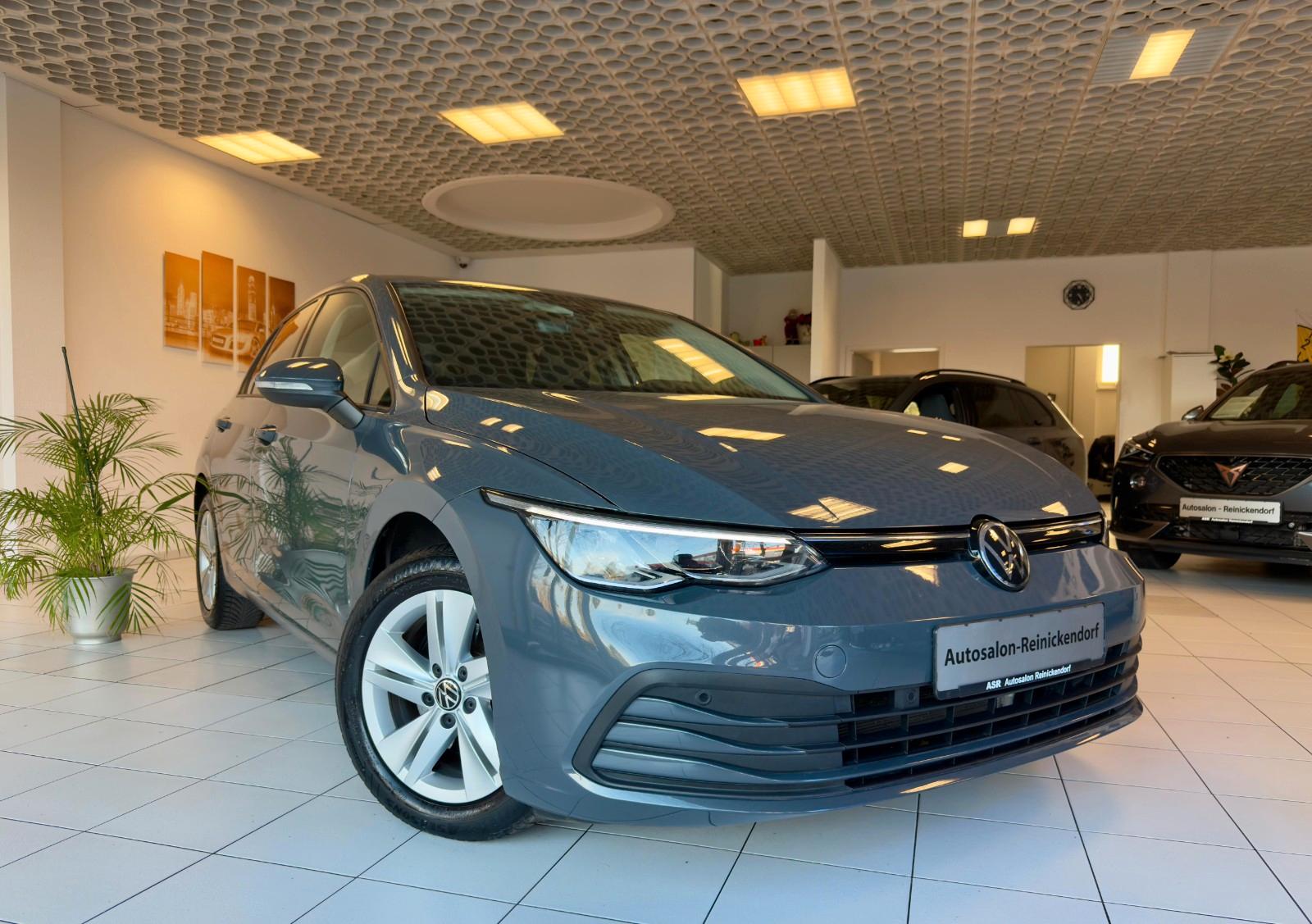 Volkswagen Golf VIII Lim. Life eTSI*ACC*LED*Navi*Kamera*