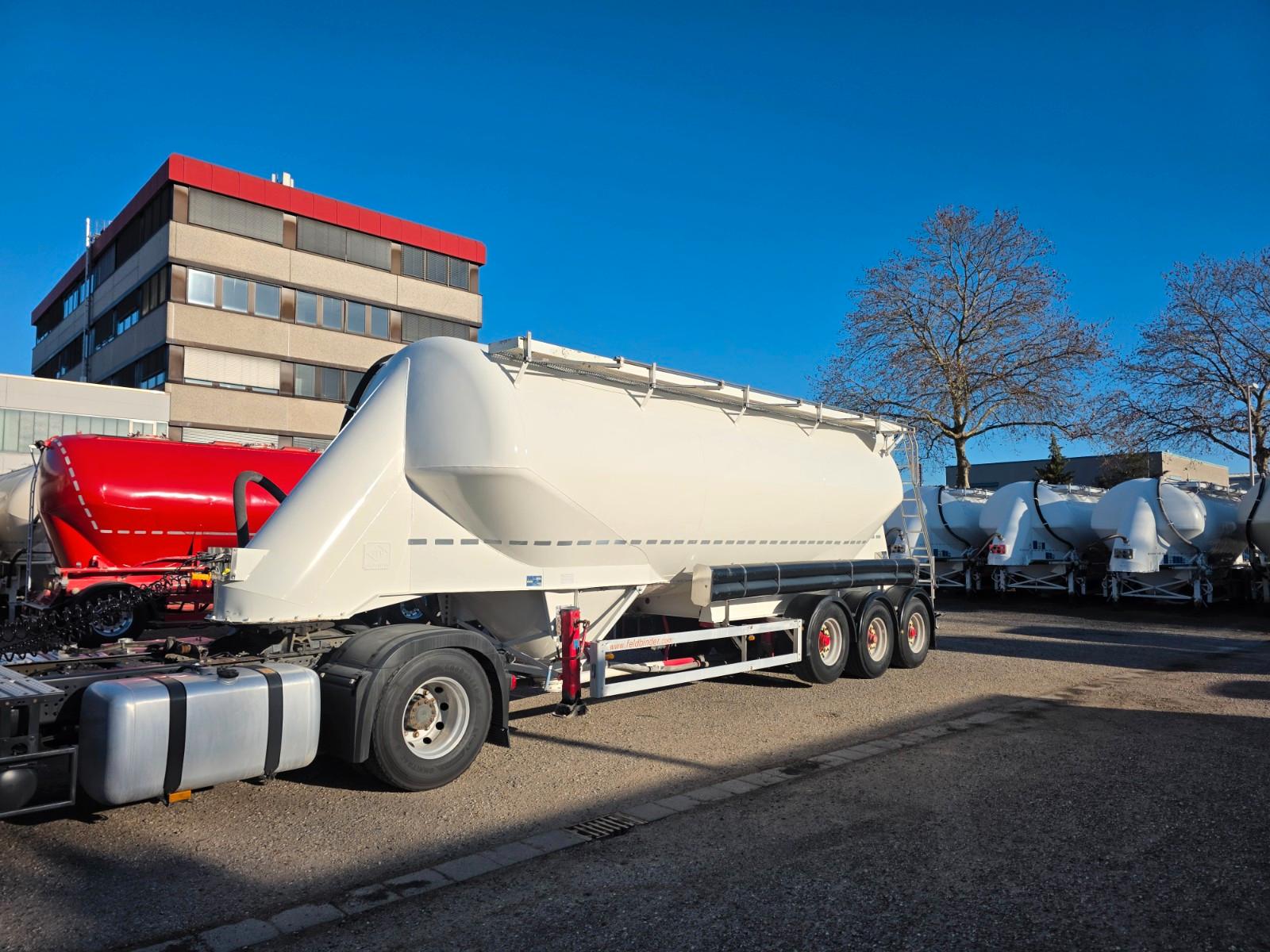 Feldbinder 38m³ / Zement / Liftachse / Waage