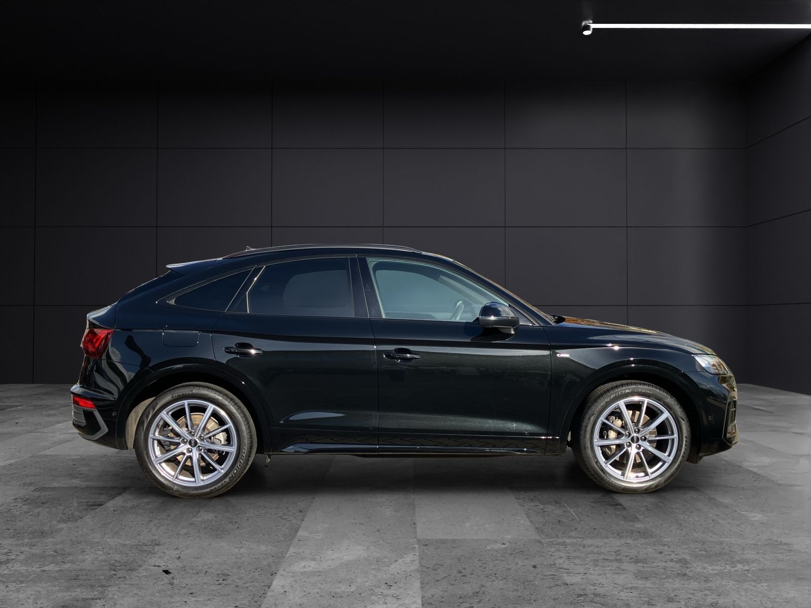 Fahrzeugabbildung Audi Q5 Sportback 55 TFSI e quattro S line LED Pano L