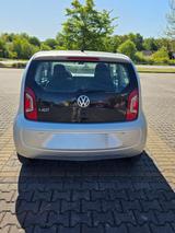 Volkswagen up! 1.0 55kW ASG move up! move up! - VW up! von privat
