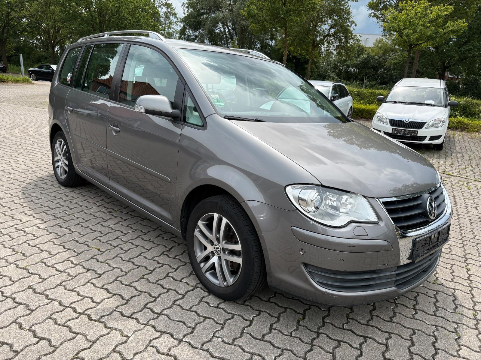 Volkswagen Touran 1.4 TSI Trendline. TÜV 04/28