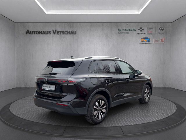 Tiguan Life 2.0 TDI 4M DSG/AHK/DCC/RFK/elHK/ACC