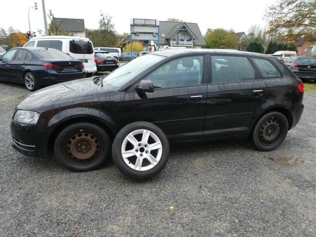 Audi A3 Sportback 1.6 Attr. VFW+1.Hand,So+WR