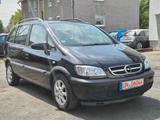 Opel Zafira 1.6 16V Comfort - Opel Zafira aus 2003