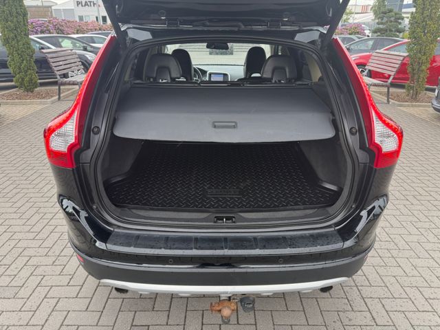 Volvo XC60 XC 60 5-Zylinder Summum AWD
