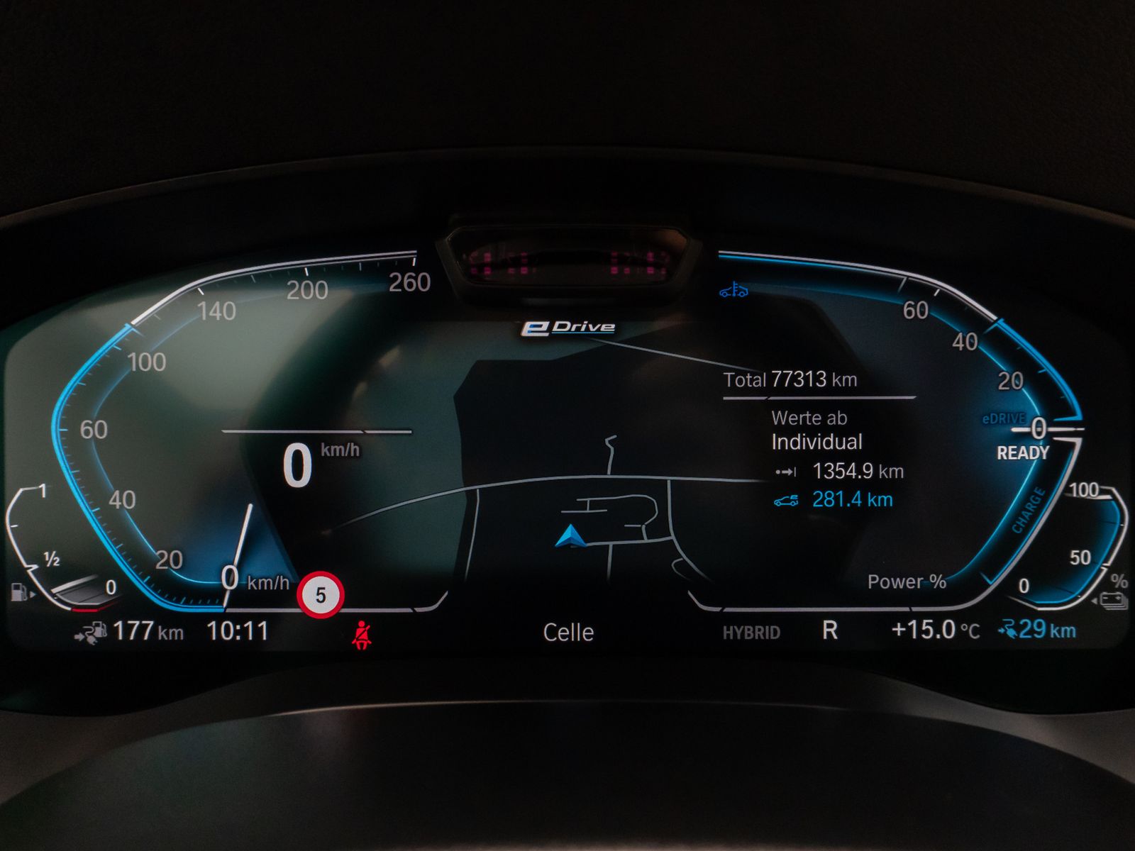 Fahrzeugabbildung BMW 530e Luxury Line Laser Kamera HUD DAB HiFi Sport