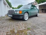 Mercedes-Benz 190er 200D H-Kennzeichen - Mercedes-Benz 190 aus 1986 mit Diesel-Antrieb