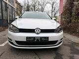 Volkswagen Golf 7 in weiß - Volkswagen Golf: Weis