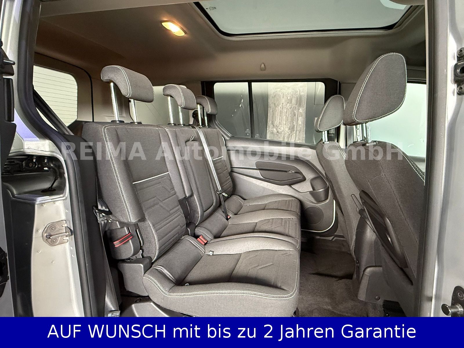 Fahrzeugabbildung Ford Tourneo Connect L2 1,5 D Automatik, Pano, Navi