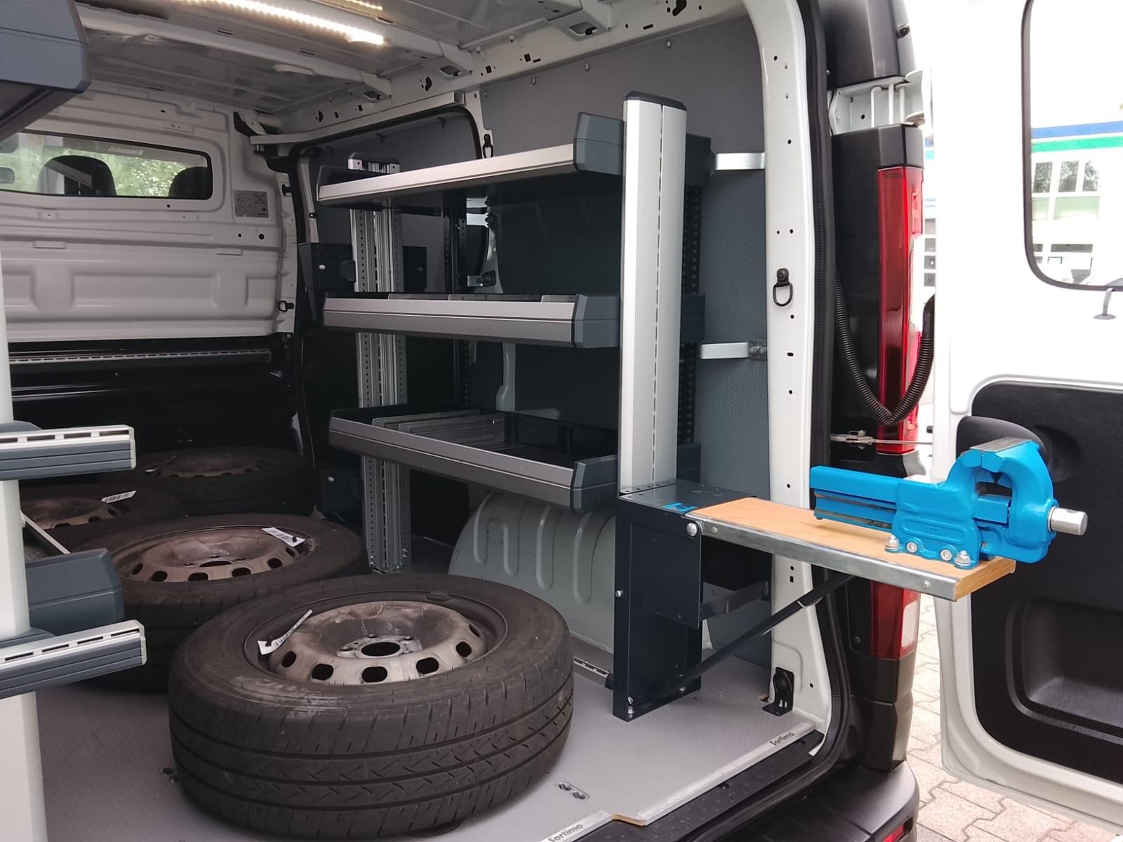 Renault Trafic L1H1 2,8t Komfort 2x Sortimo Regal C-LED, миниатюра 14