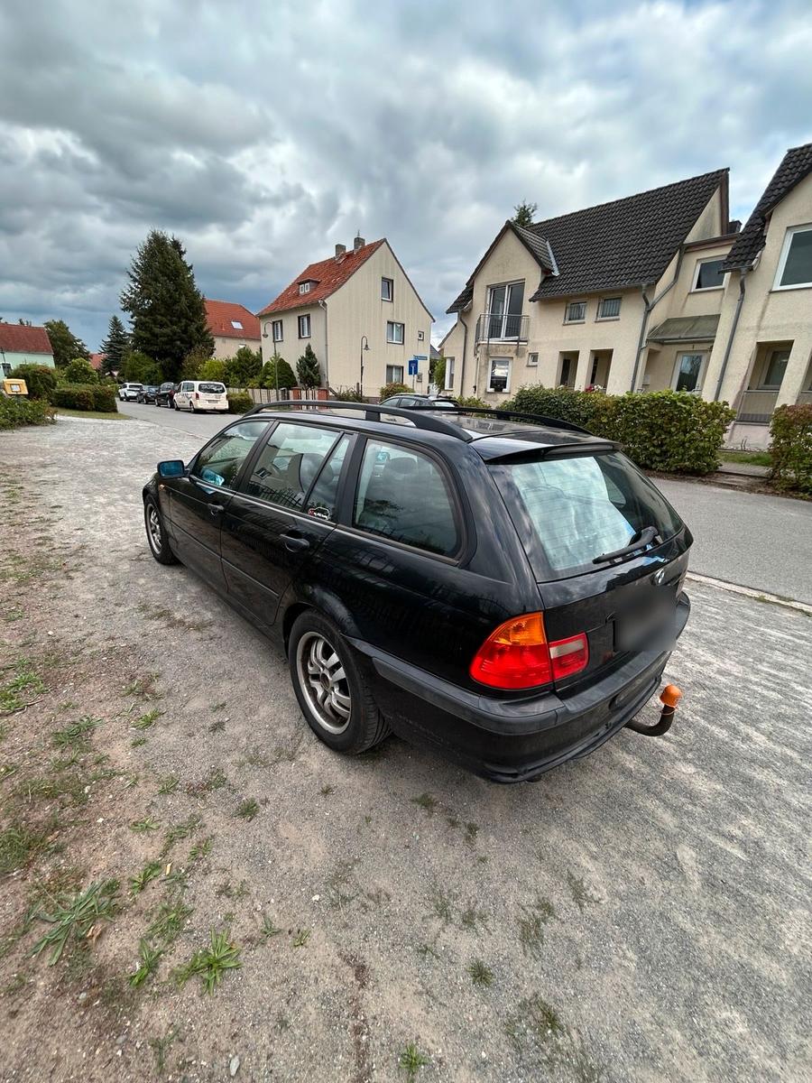 BMW 320 2005 — engine 150 HP (110kW)