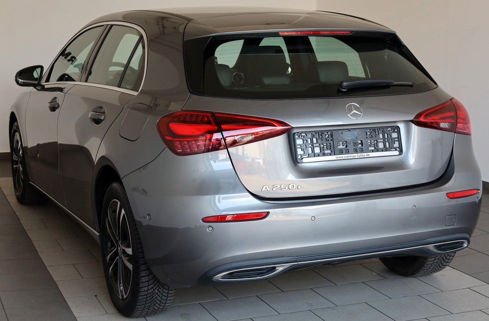Fahrzeugabbildung Mercedes-Benz A 250 e, Progressive, Leder,Navi,LED,SH,Facelift