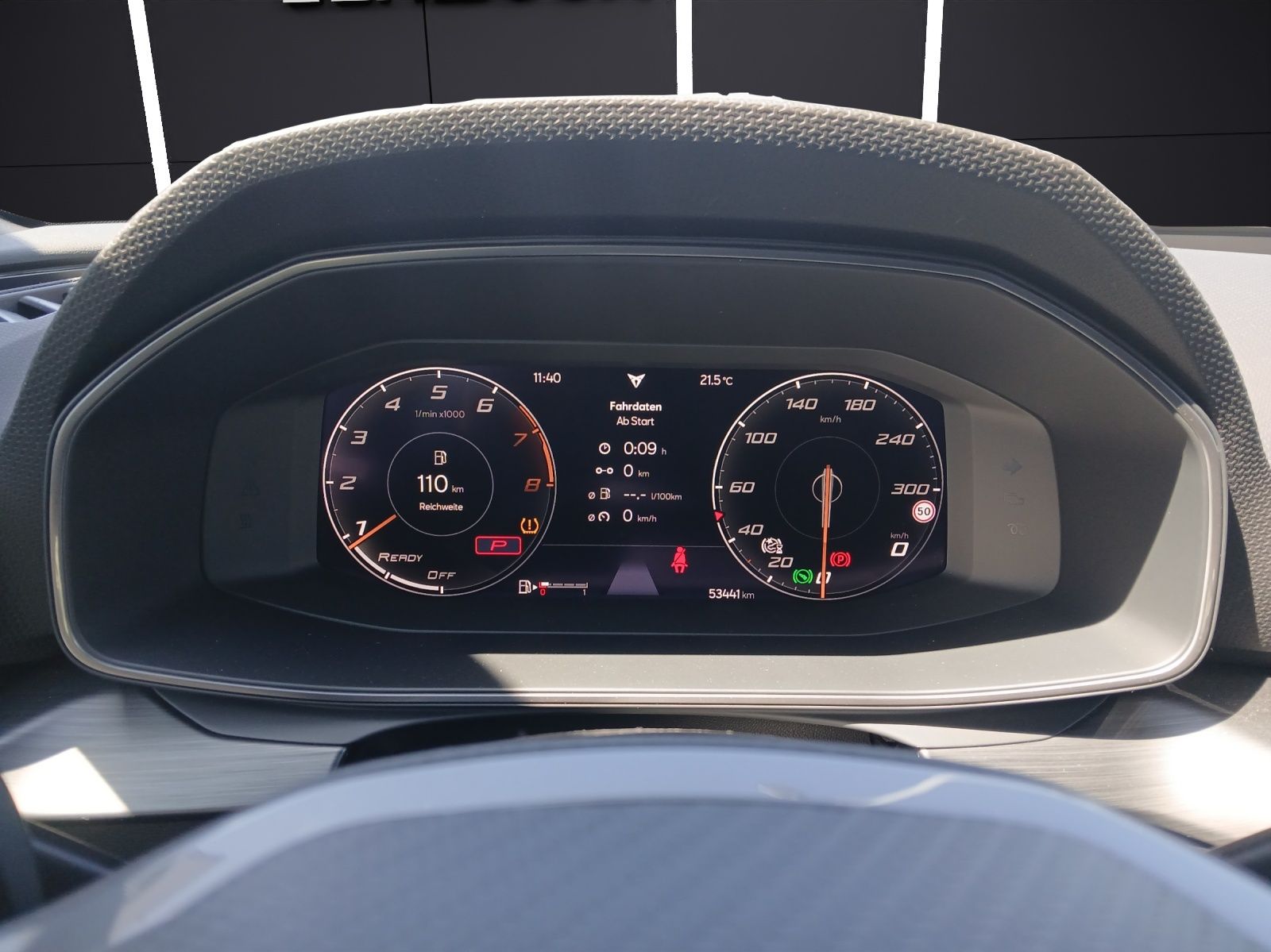 Fahrzeugabbildung CUPRA Leon Sportstourer VZ 4Drive DSG LED Navi ACC RFK