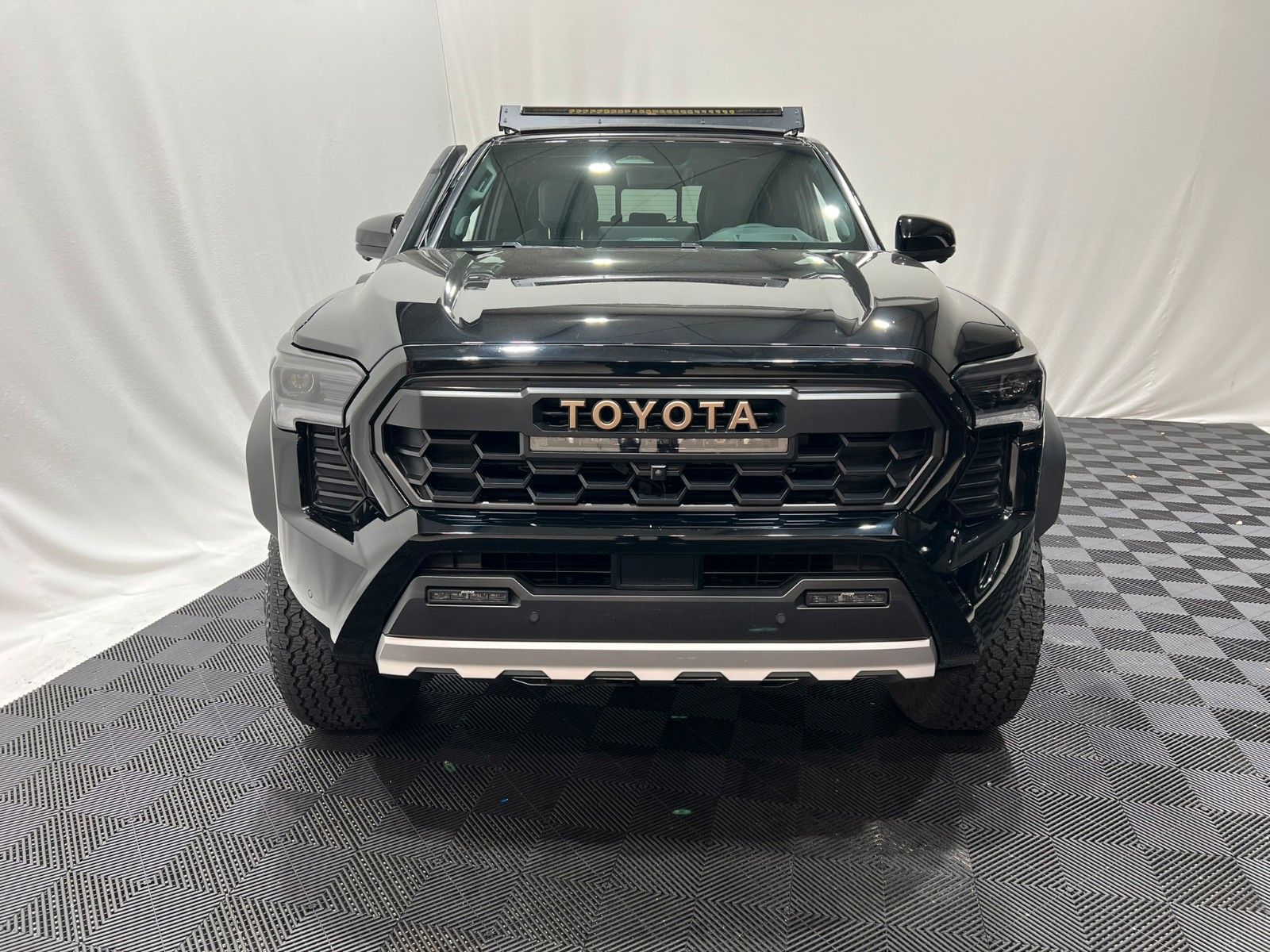 Fahrzeugabbildung Toyota Tacoma Trail Hunter