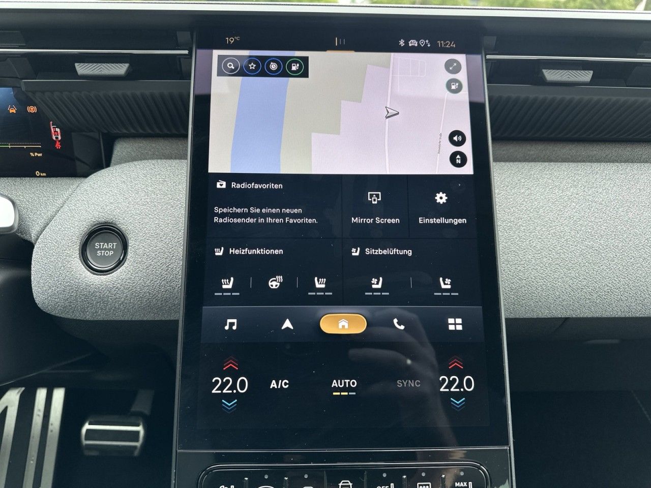 Fahrzeugabbildung Citroën C5 Aircross Elektro 210 Komfort-Range Team D - mit KI generiert/bearbeitet