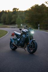 Yamaha MT09 RN69 - YAMAHA SCHWARZ R6