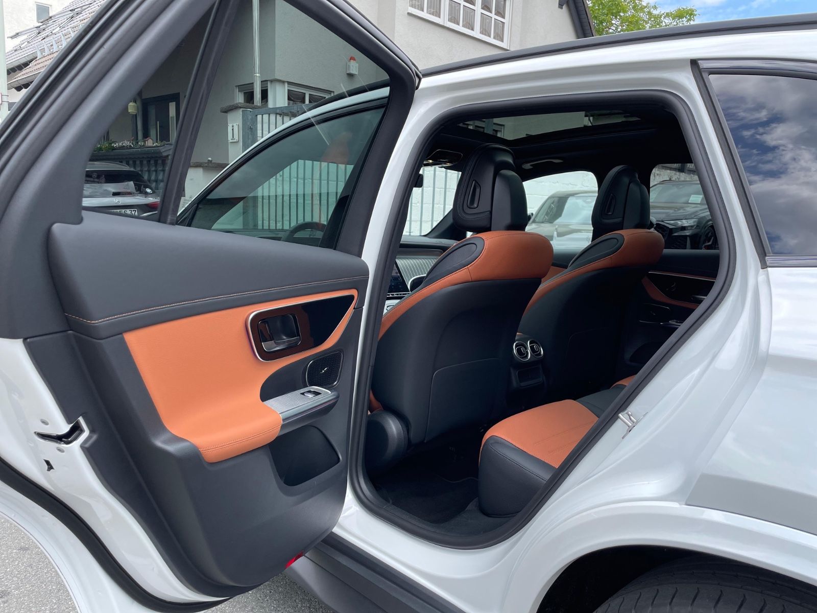 Fahrzeugabbildung Mercedes-Benz GLC 220 d 4M |AMG|Night|Pano|360°|AHK|LED|20"
