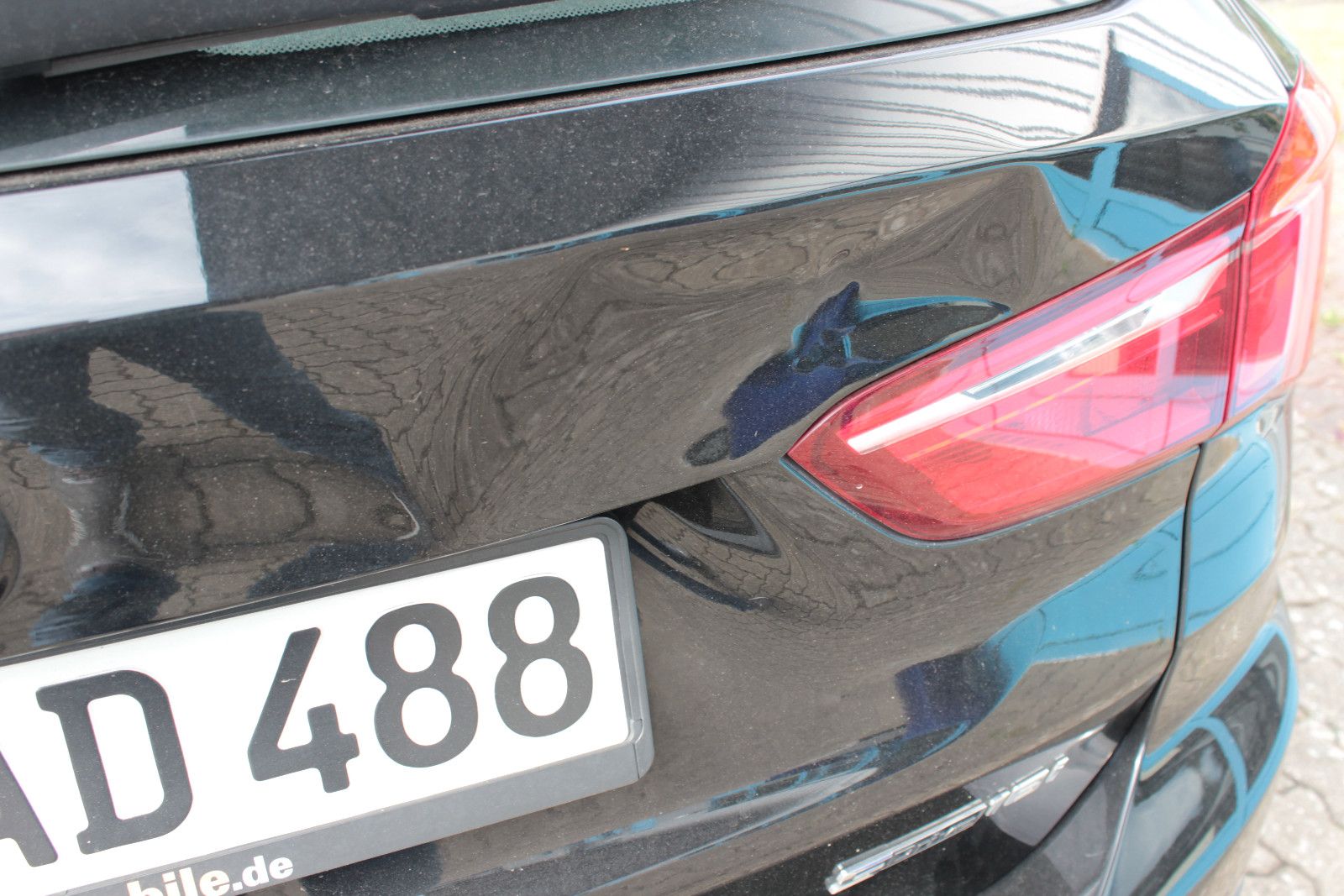 Fahrzeugabbildung BMW X1 sDrive 18 i