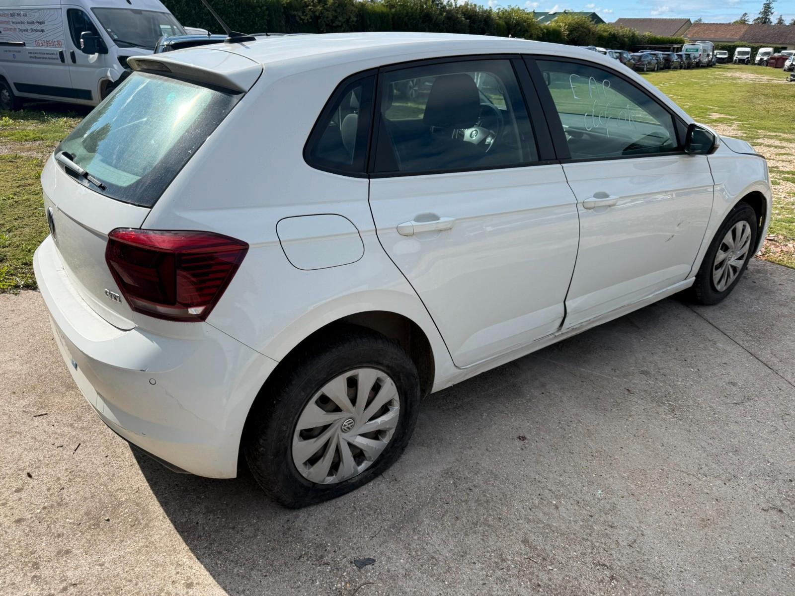 Volkswagen Polo VI Trendline