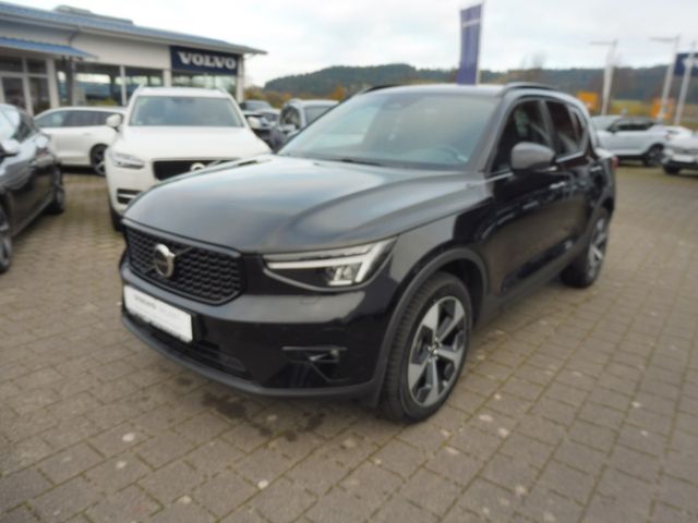 Volvo XC 40 B3  Plus Dark 2WD/Leder