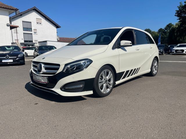 Mercedes-Benz B 200  *2. Hand + AHK + LED + Abst.temp. + Klima