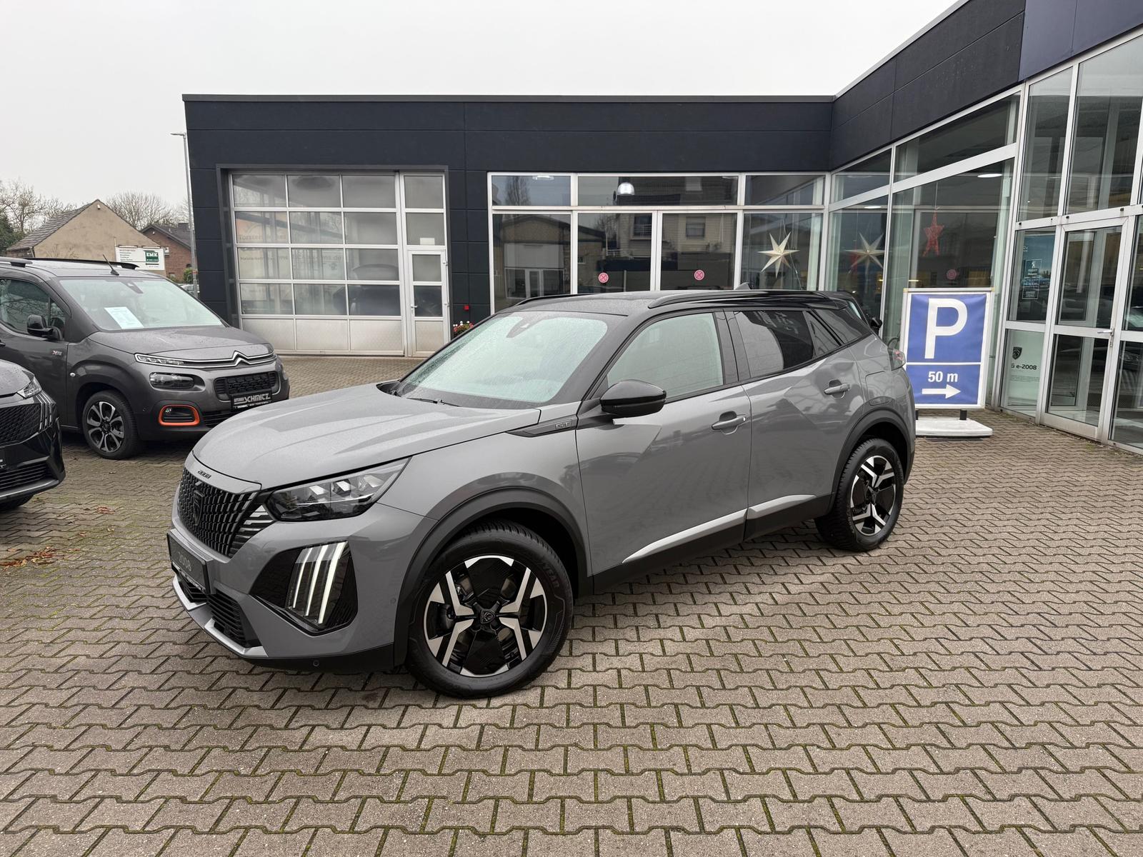 Peugeot 2008 Hybrid 145 GT Schiebedach, 360° Kamera, Nav