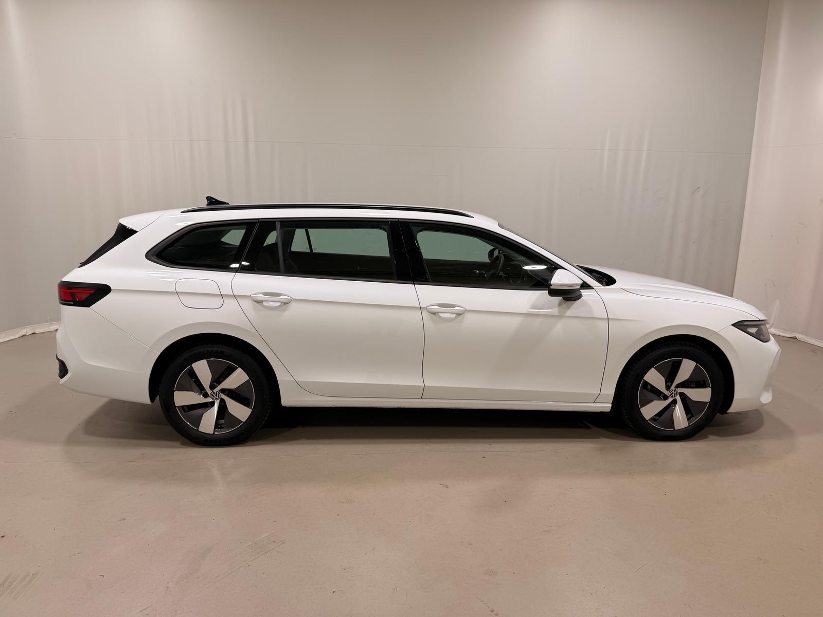Volkswagen Passat 1.5 eTSI DSG ACC LED Navi Winter, миниатюра 7