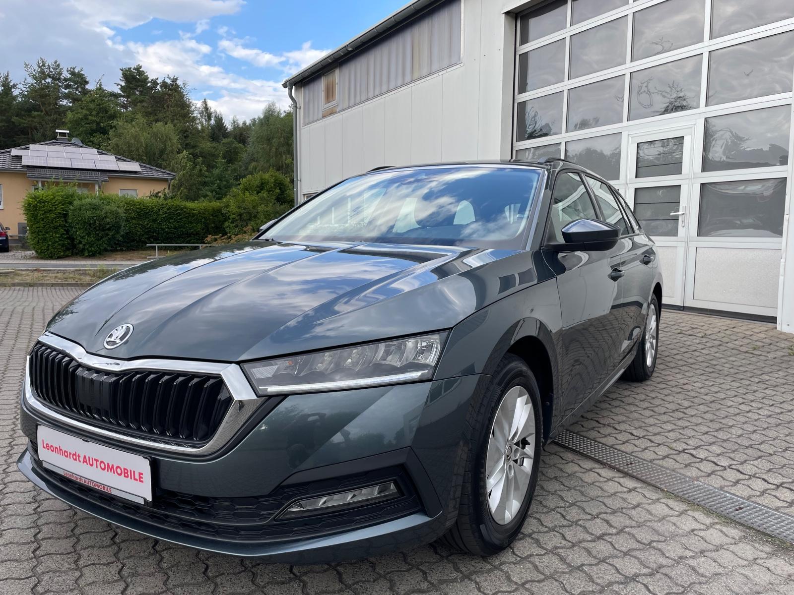 Skoda Octavia Combi Ambition AHK