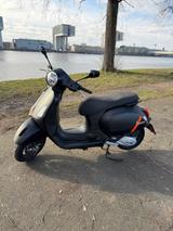 Vespa GTS 125 Super Sport E5 - Vespa Motorräder in Köln