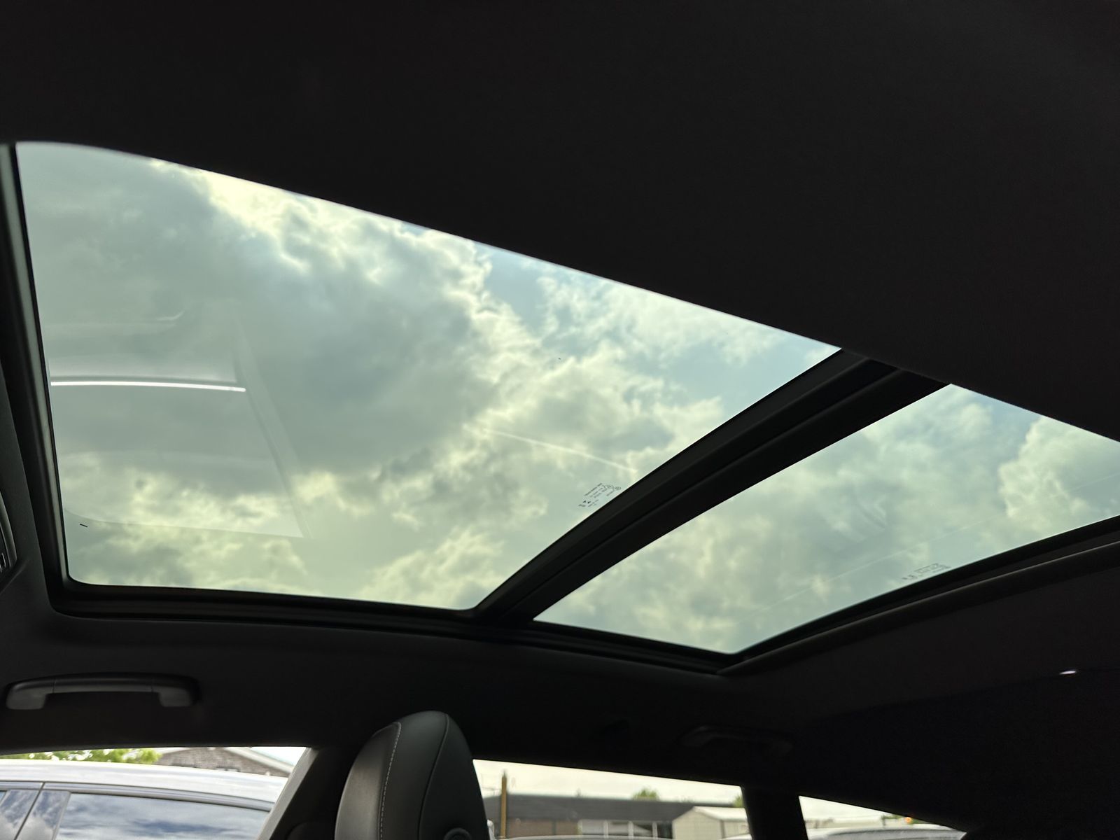 Fahrzeugabbildung Volkswagen Arteon R-Line NAV+MATRIX+PANO+ACC+AHK+360°+20ZO