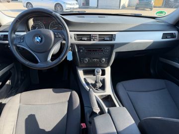 BMW 318 - 12