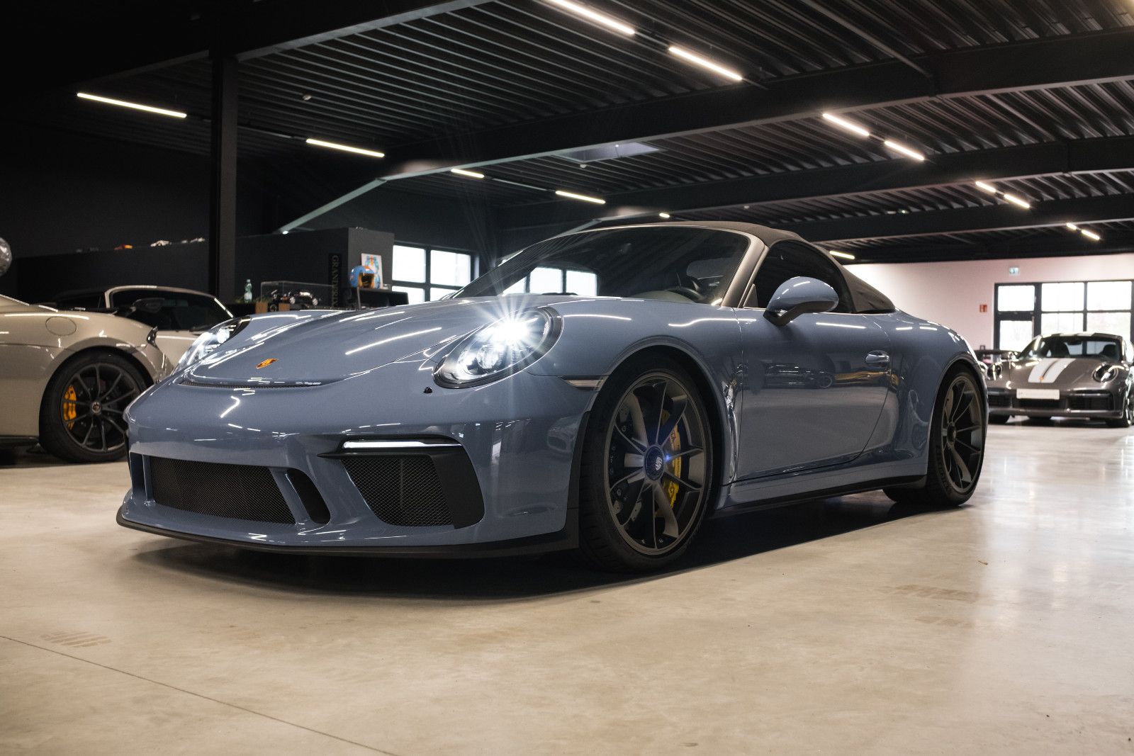 Fahrzeugabbildung Porsche 991/911 Speedster-PTS Aetnablau-Lift-DAB-Kamera