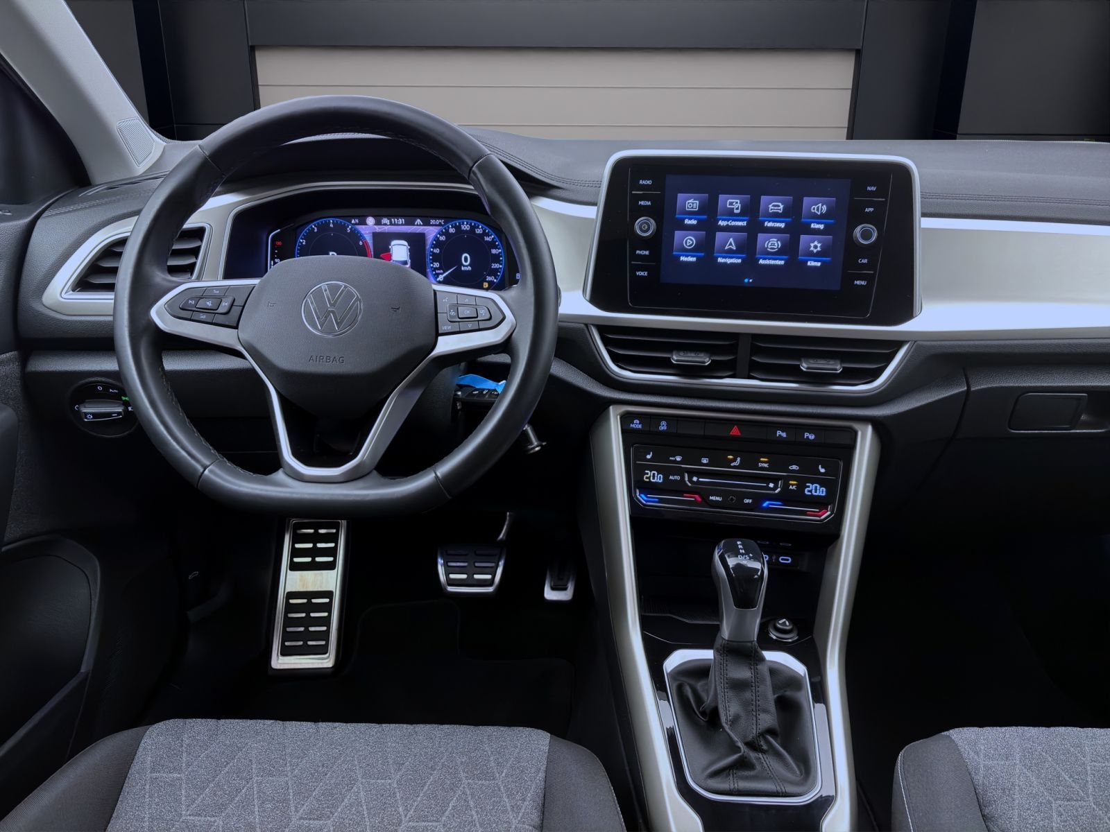 Volkswagen T-Roc - Bild 14