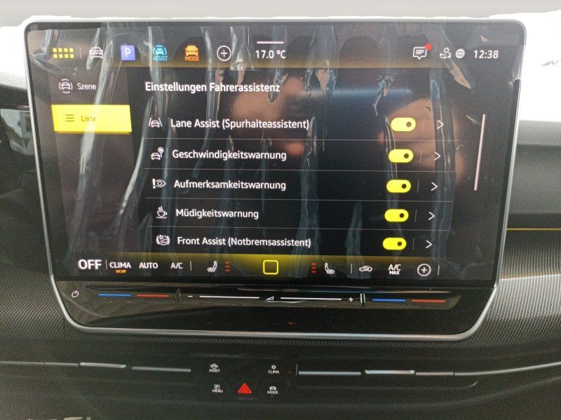 Fahrzeugabbildung Volkswagen Golf Var. VIII  1.5 eTSI DSG R-Line