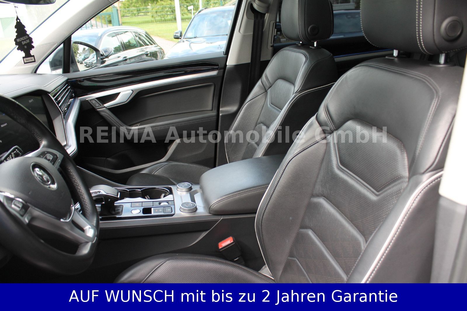 Fahrzeugabbildung Volkswagen Touareg 3,0D Elegance 4Motion, Pano, Luft