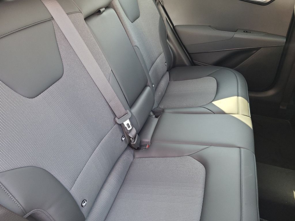 Fahrzeugabbildung Kia NIRO 1.6 HEV 129 DCT VIS KOM STY