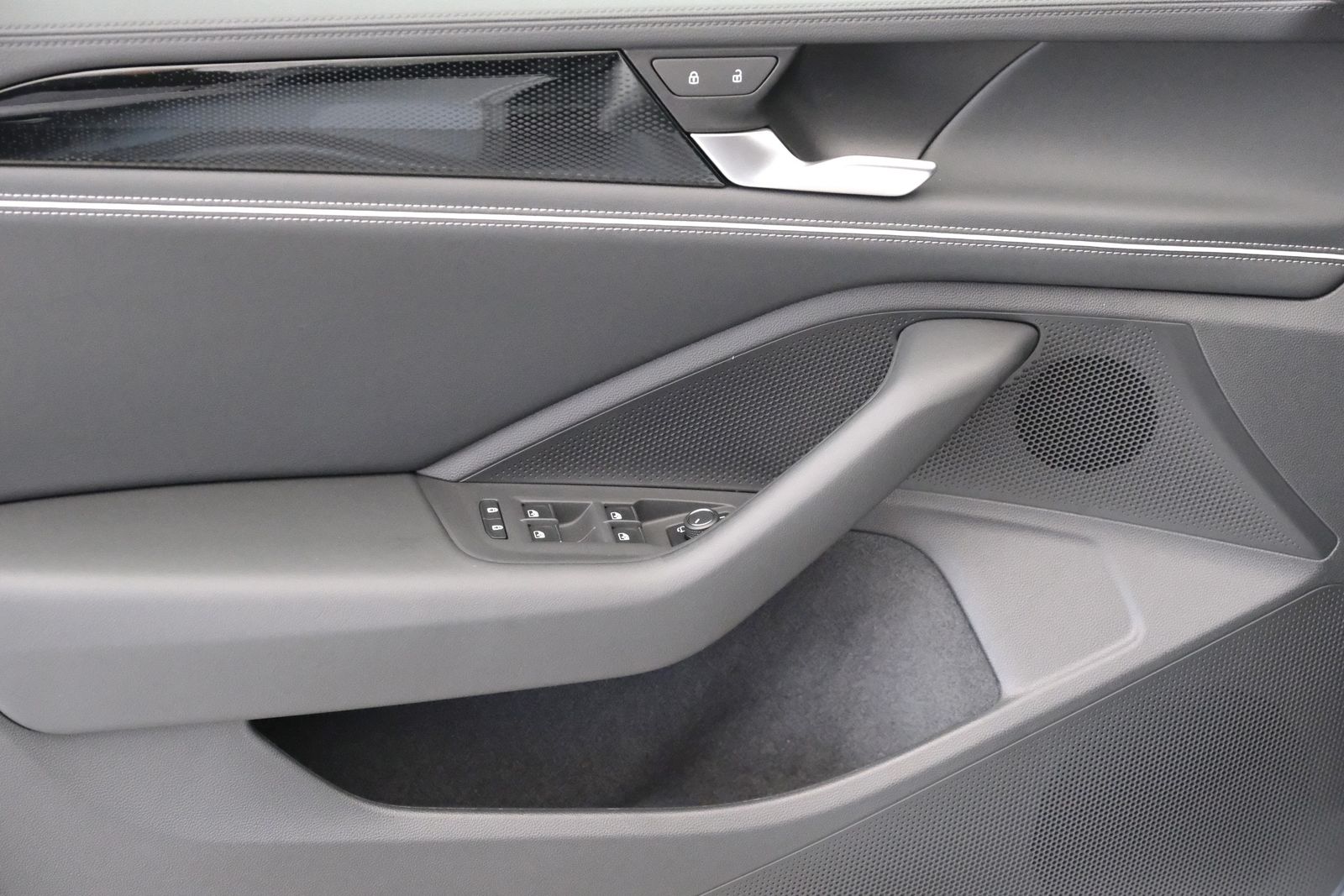 Volkswagen Passat Variant - Bild 8