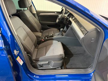 Volkswagen Passat Variant - 9
