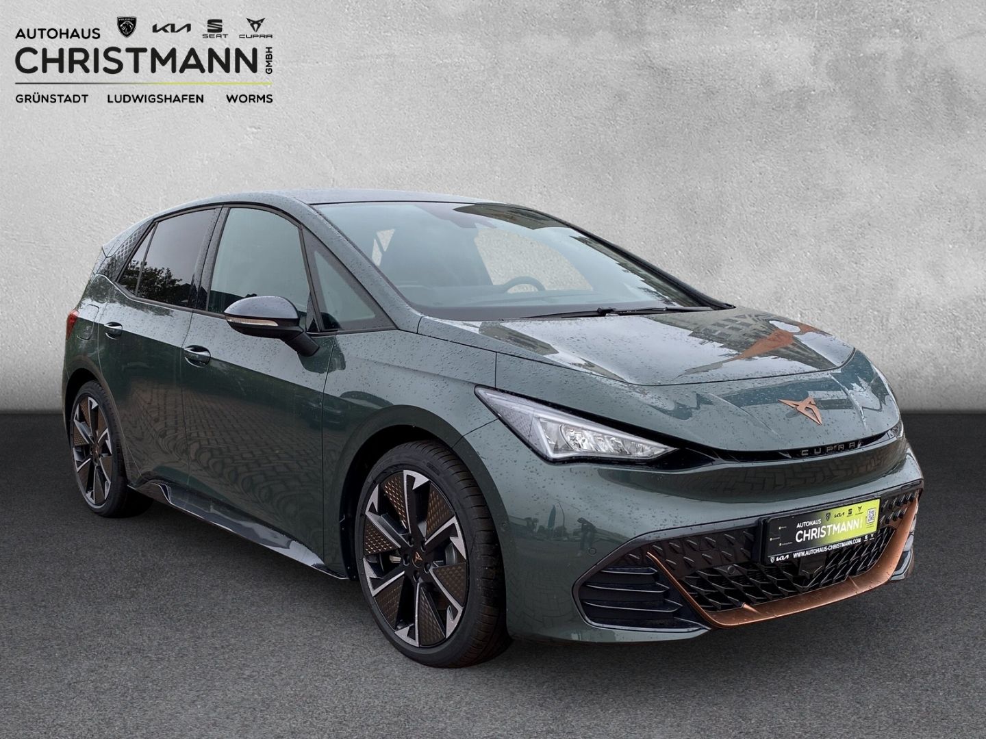 Fahrzeugabbildung CUPRA Born VZ 240 KW 79 kWh*NAVI*PANO*CAM*Sportsitze*N