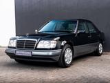 Mercedes-Benz E 220 H Kennzeichen TRAUMWAGEN - gebrauchte Mercedes-Benz E 220 aus dem Jahr 1995