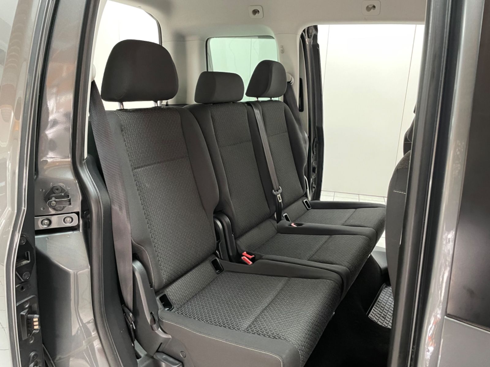 Fahrzeugabbildung Volkswagen Caddy Kombi Trendline 4x4 4Motion *AHK, Stdhzg*